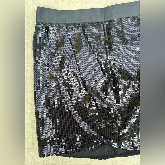 NWOT🌟VINTAGE🌟black sequined mini skirt overlapping draped front side zip… - Picture 2 of 15